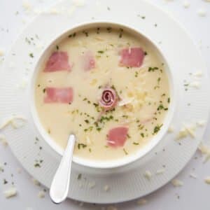 creamy chicken cordon bleu soup made with savory chicken soup keto chow. keto chow, make keto easy