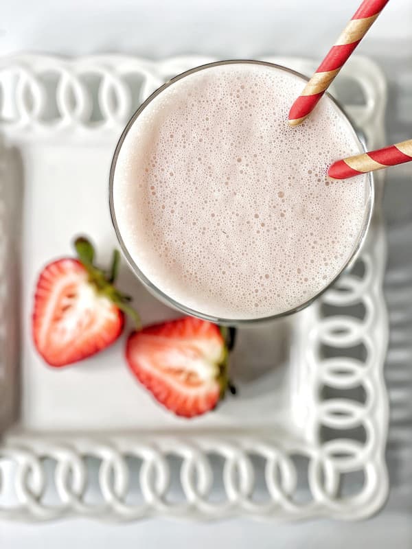 natural strawberry keto chow shake