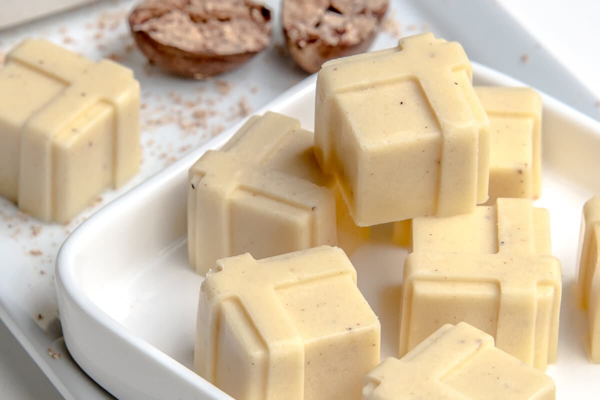 keto eggnog fat bombs