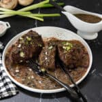 steak with mushroom sauce